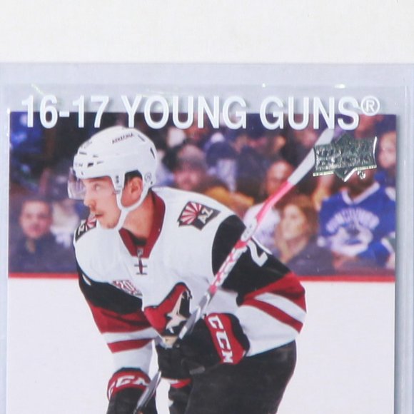 Dylan Strome Young Guns Upper Deck Rookie Card 2016/17 #498 Coyotes - Picture 3 of 4